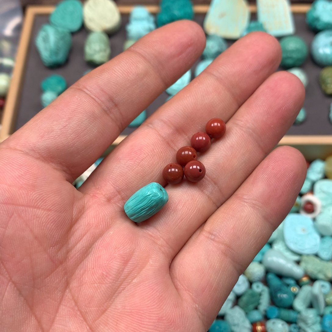 南红玛瑙雕刻未镶嵌