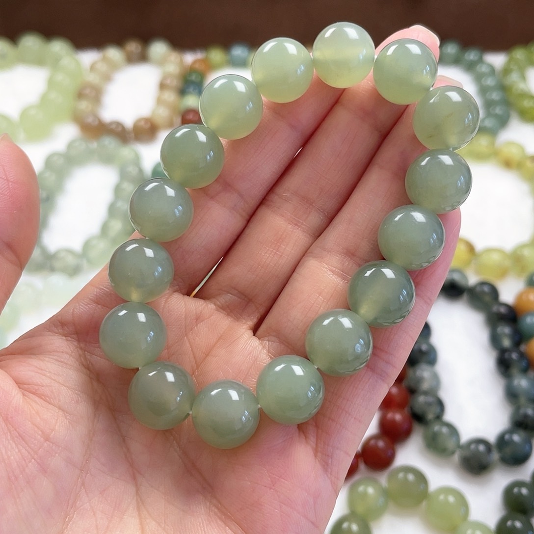 蛇纹石玉手串未镶嵌