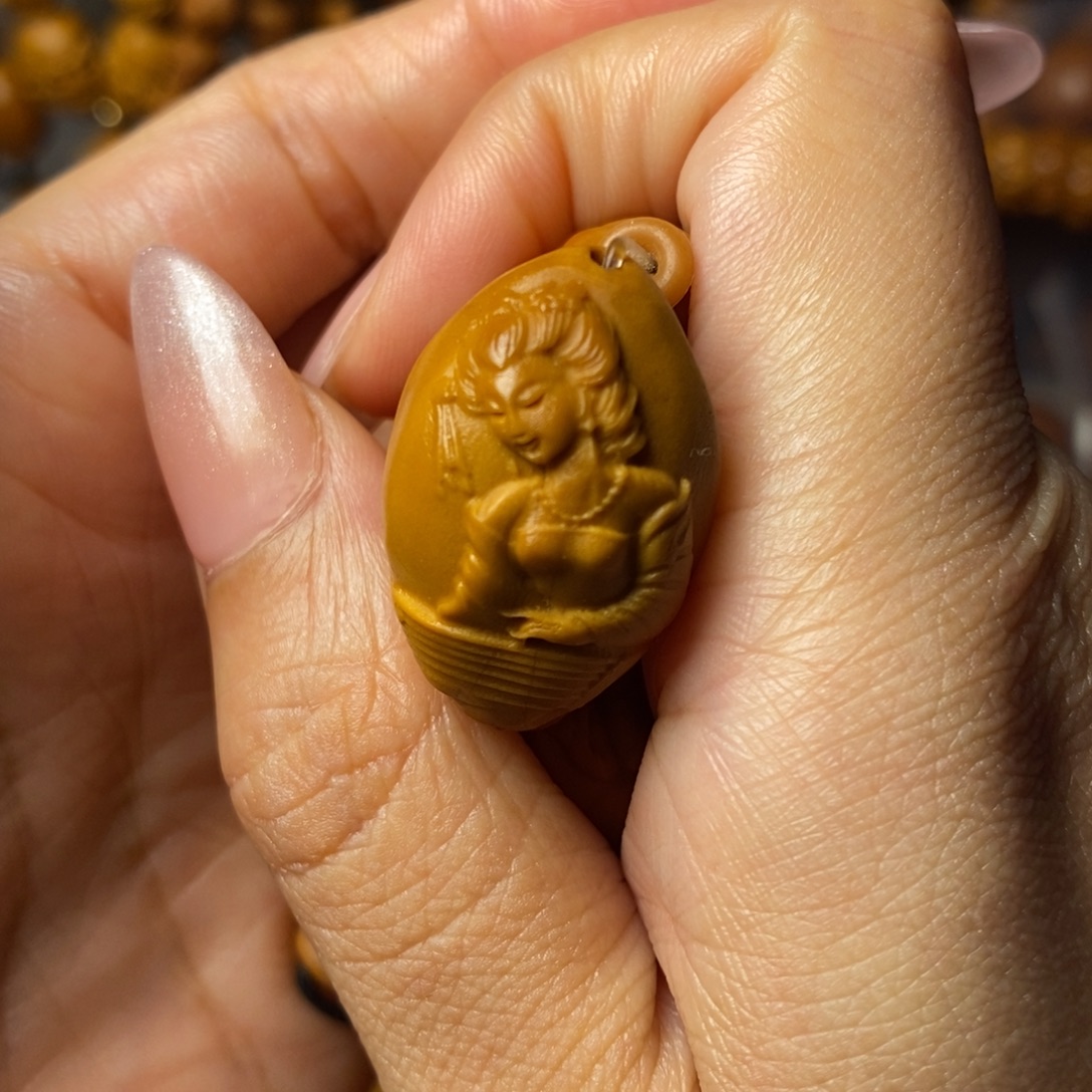 橄榄核手串/手链生命源美女