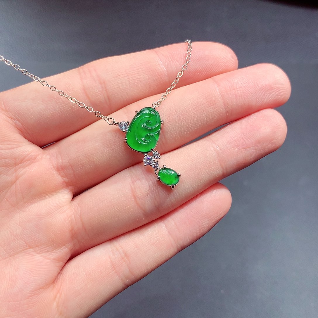 翡翠戒指未镶嵌翡翠