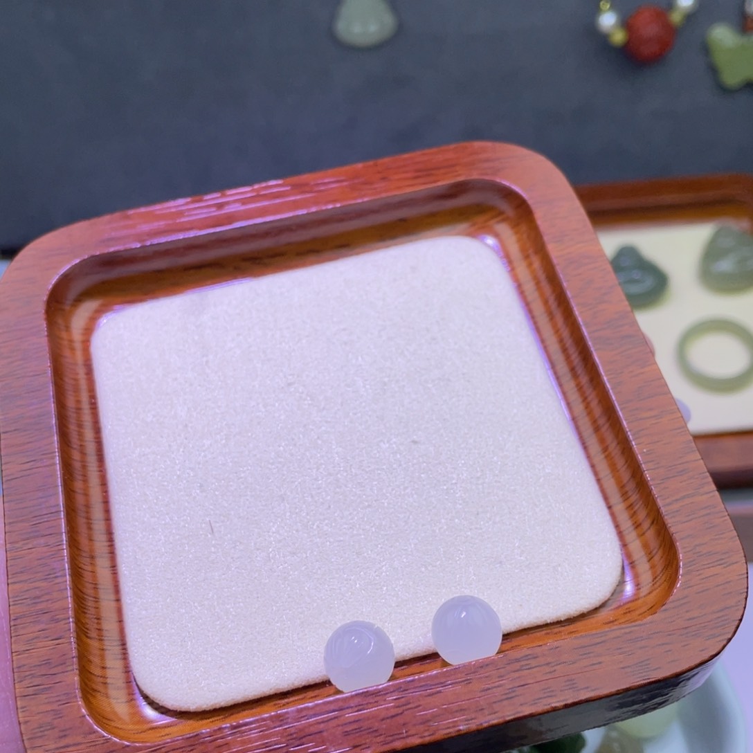 和田玉配饰未镶嵌爱*