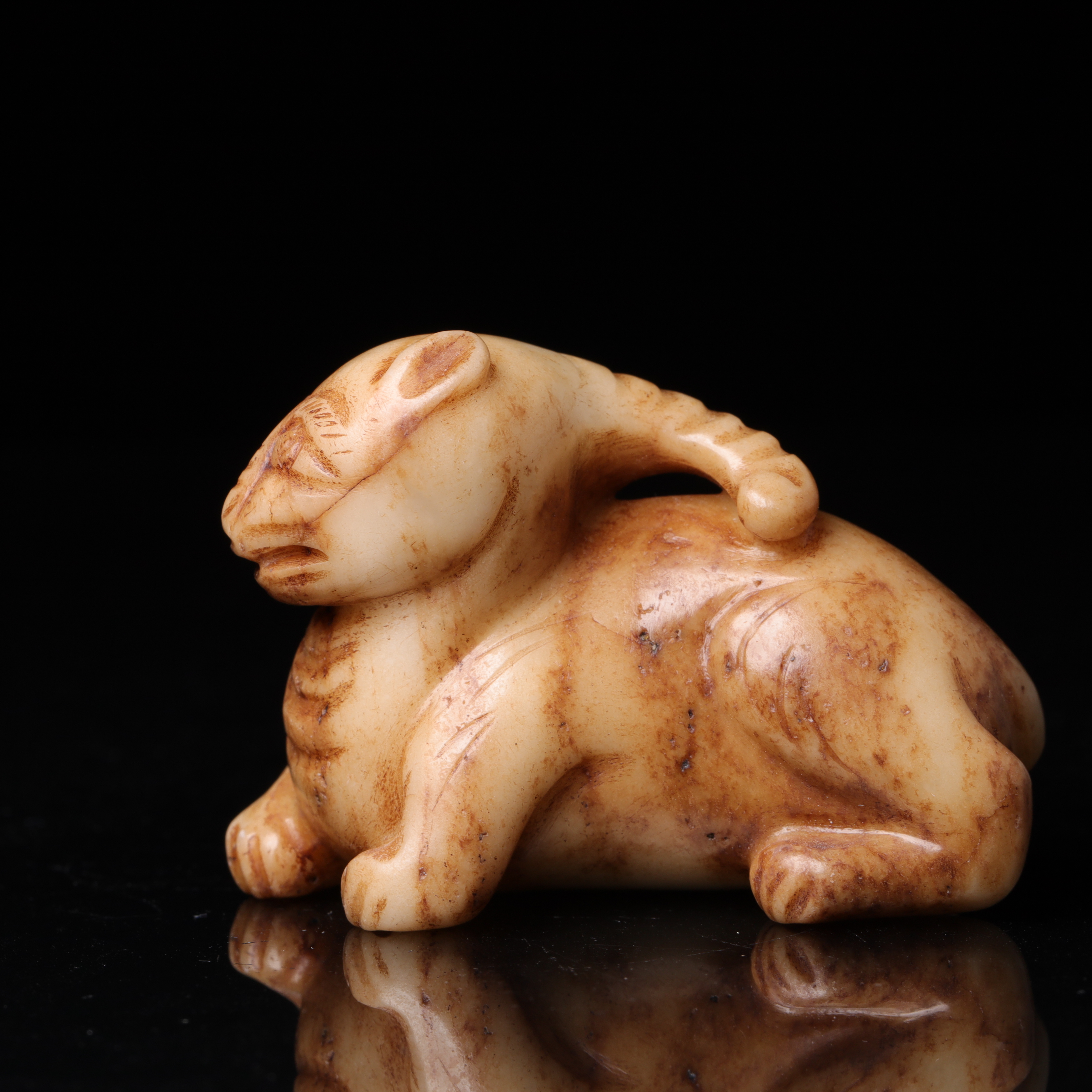 明代和田玉瑞兽花件-LM