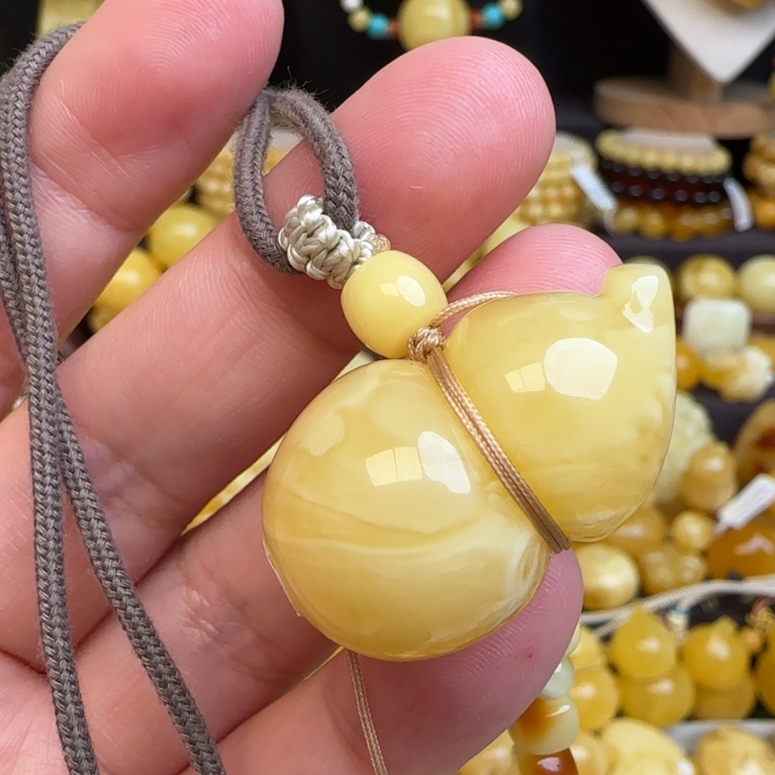 琥珀未镶嵌套链天然俄料蜜蜡葫芦吊坠