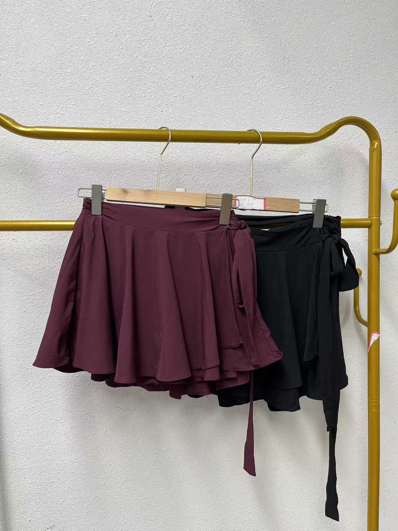 唯琳剪标   8仓B2-15-1039款   不规则运动瑜伽短裙