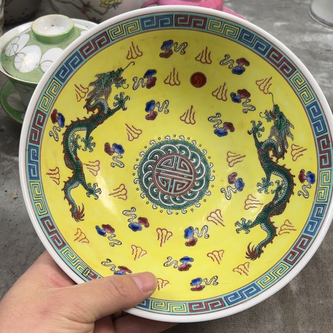 双龙戏珠内绘碗全美品
