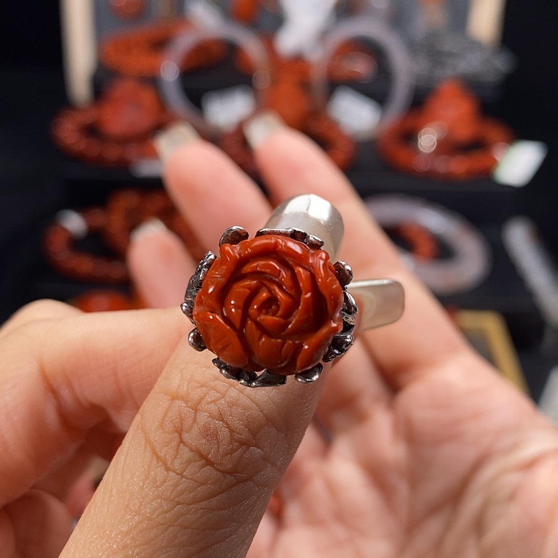 南红玛瑙银S925镶嵌四川凉山花开富贵戒指