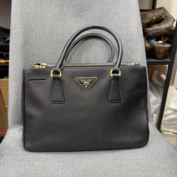 95新 Prada/普拉达 prada杀手包黑金手提包