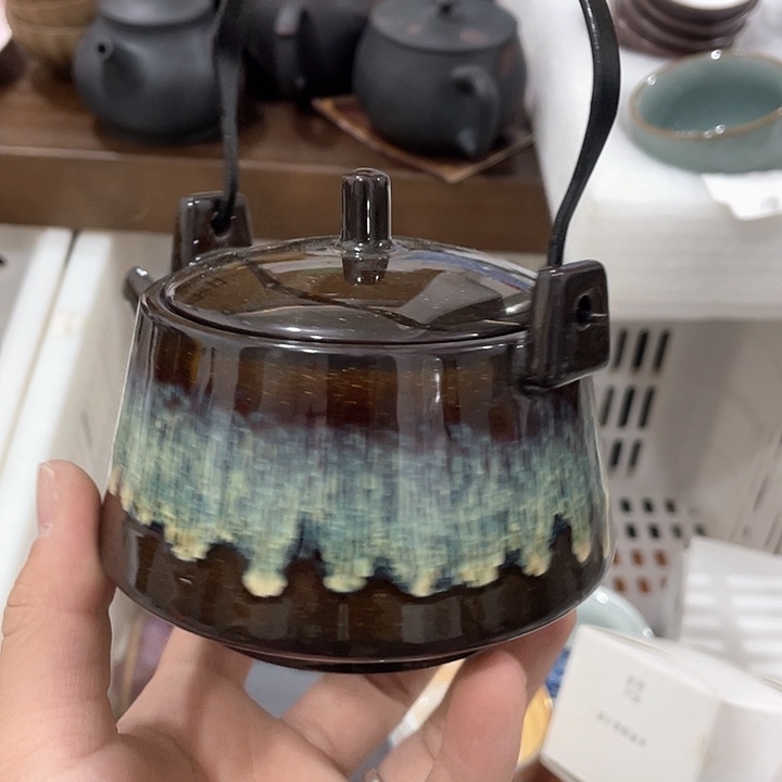 陶瓷茶具全部清清完回家过年
