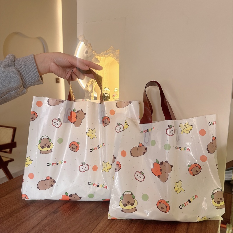 新款卡通服装店袋子购物包装袋卡皮巴拉手提袋化妆品礼品包装袋