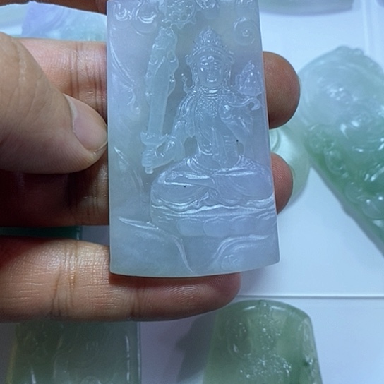 定制翡翠未镶嵌牌子