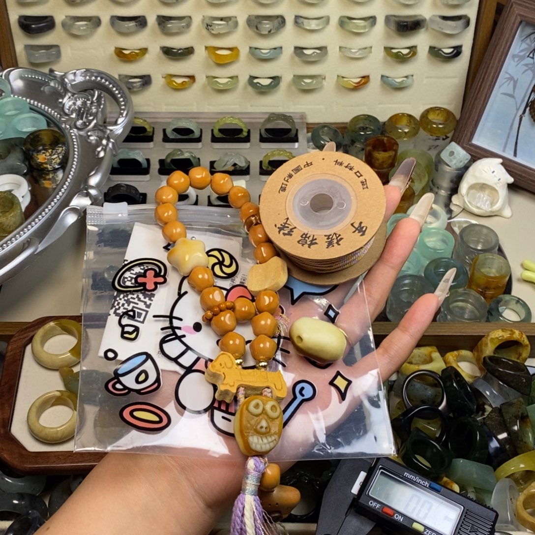 隆***咚蛇纹石玉未镶嵌吊坠(不含链)