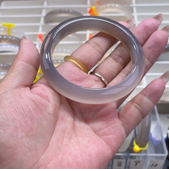 玛瑙/玉髓未镶嵌手镯