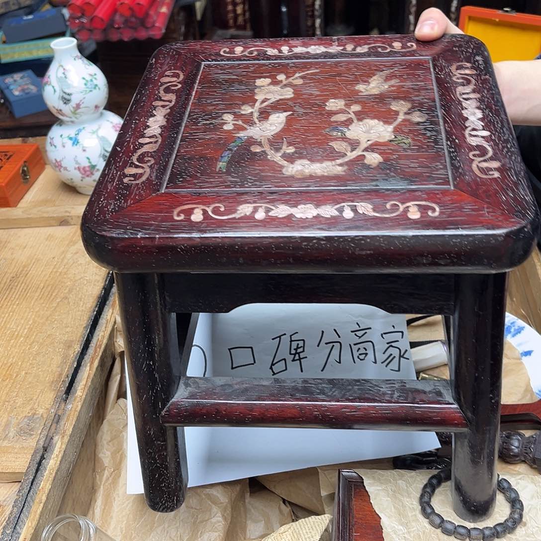 大叶紫檀（黑酸枝木类）