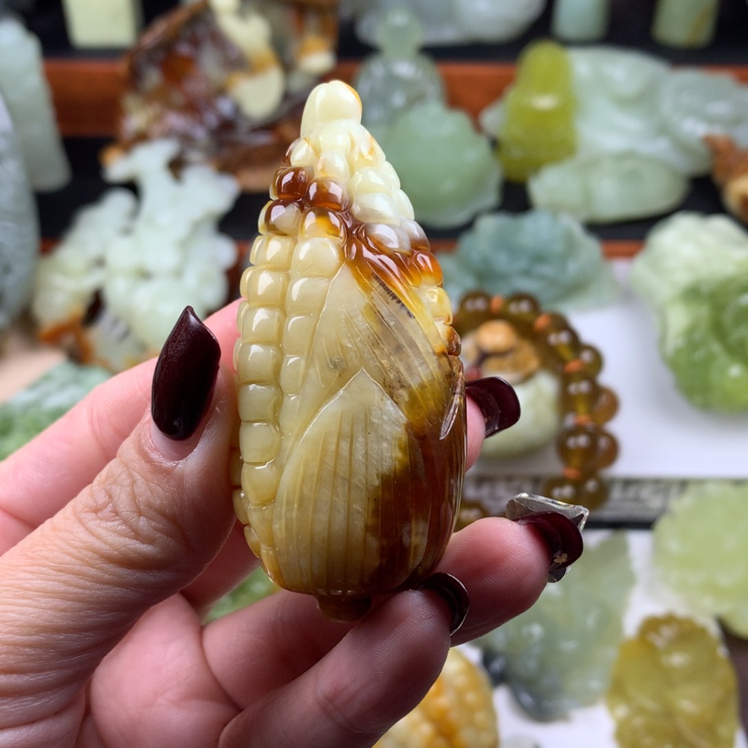 岫玉手把件未镶嵌