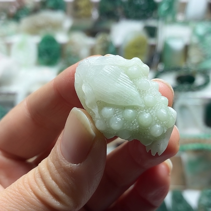 独山玉未镶嵌鐲子
