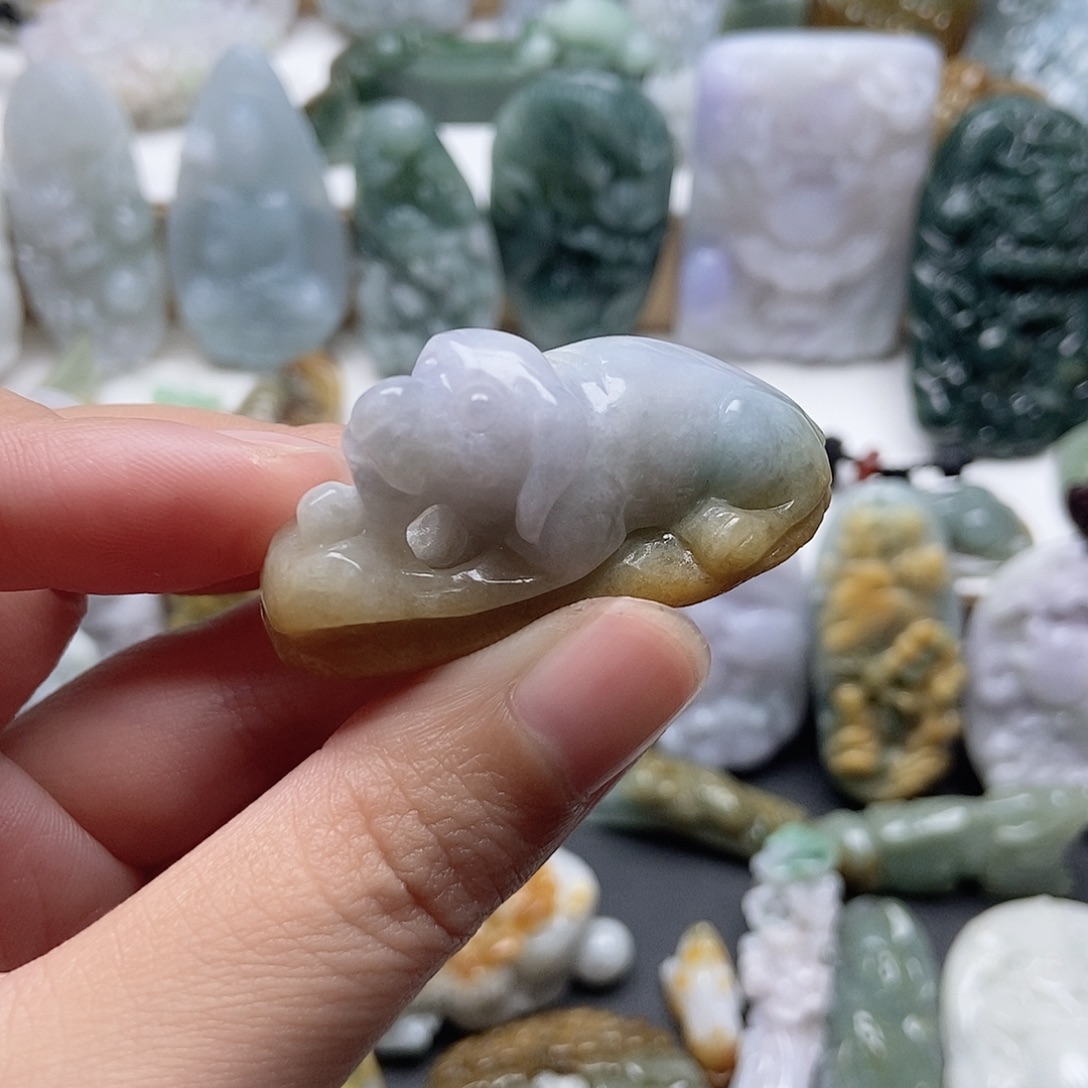 翡翠未镶嵌颈饰翡翠