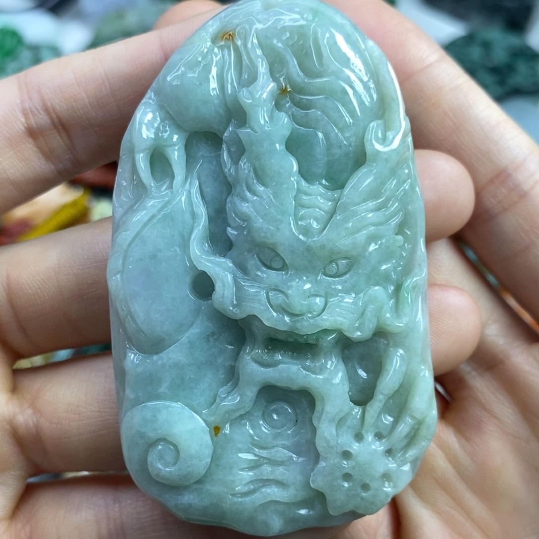 翡翠颈饰未镶嵌吊坠