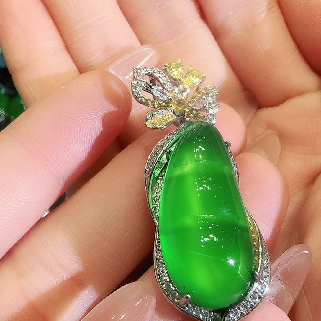 玛瑙/玉髓吊坠未镶嵌