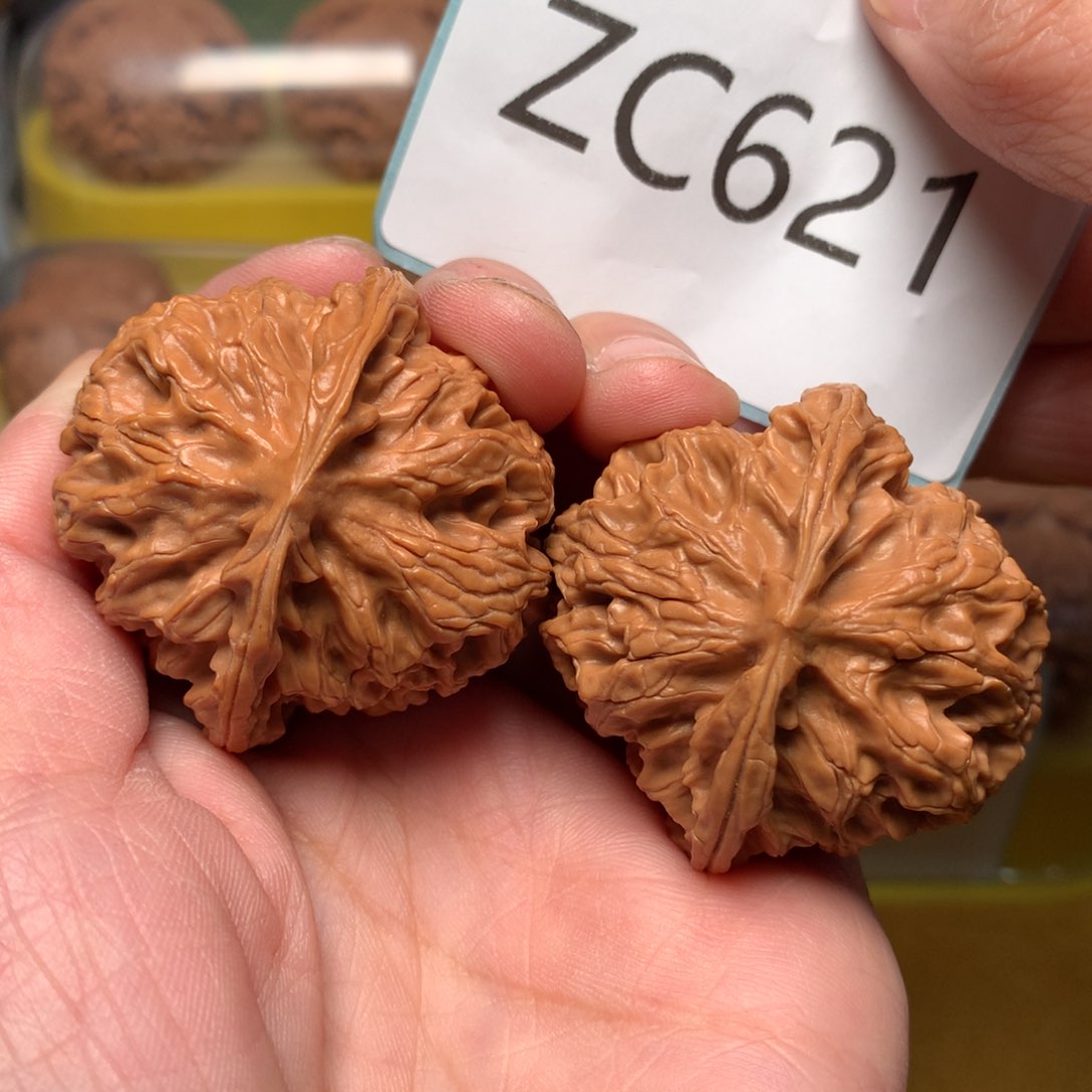 文玩核桃把件肉球苹果41