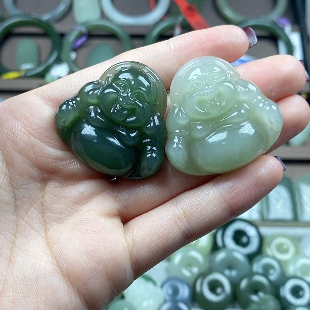 和田玉未镶嵌颈饰佛公35mm