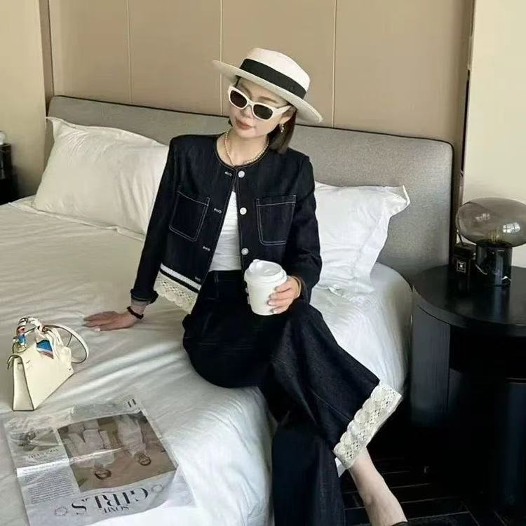 早春季时尚牛仔套装新款气质蕾丝拼接牛仔上衣阔腿裤休闲两件套女