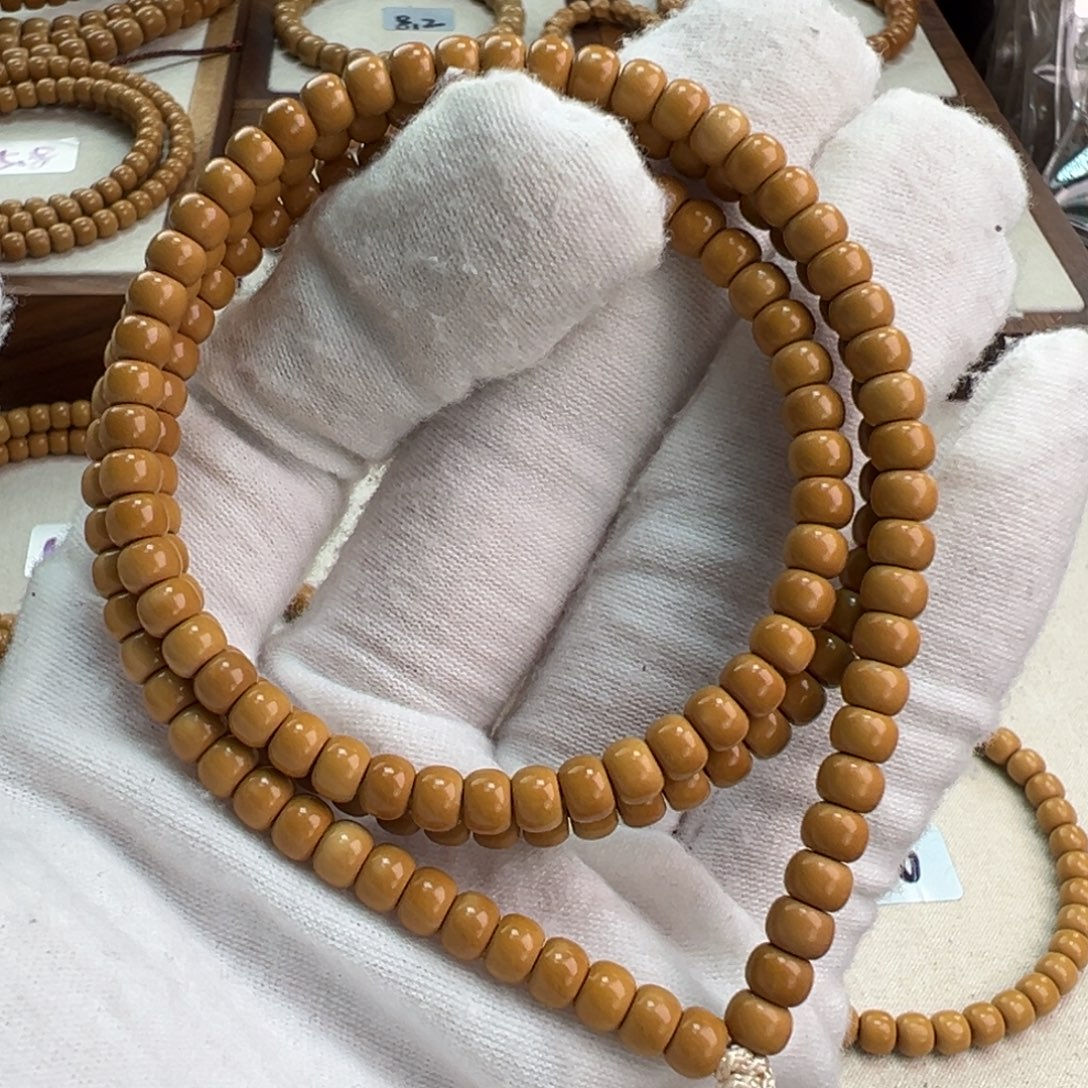 手串橄榄核5.3mm核尖老型108微白