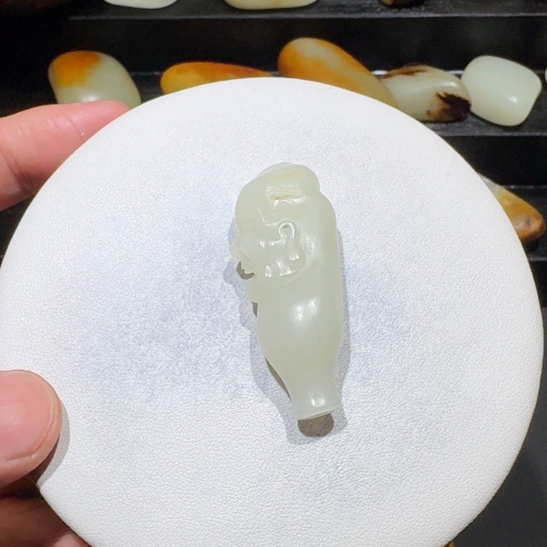 一***龙和田玉未镶嵌颈饰