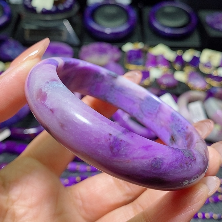 苏纪石（舒俱来）手镯未镶嵌