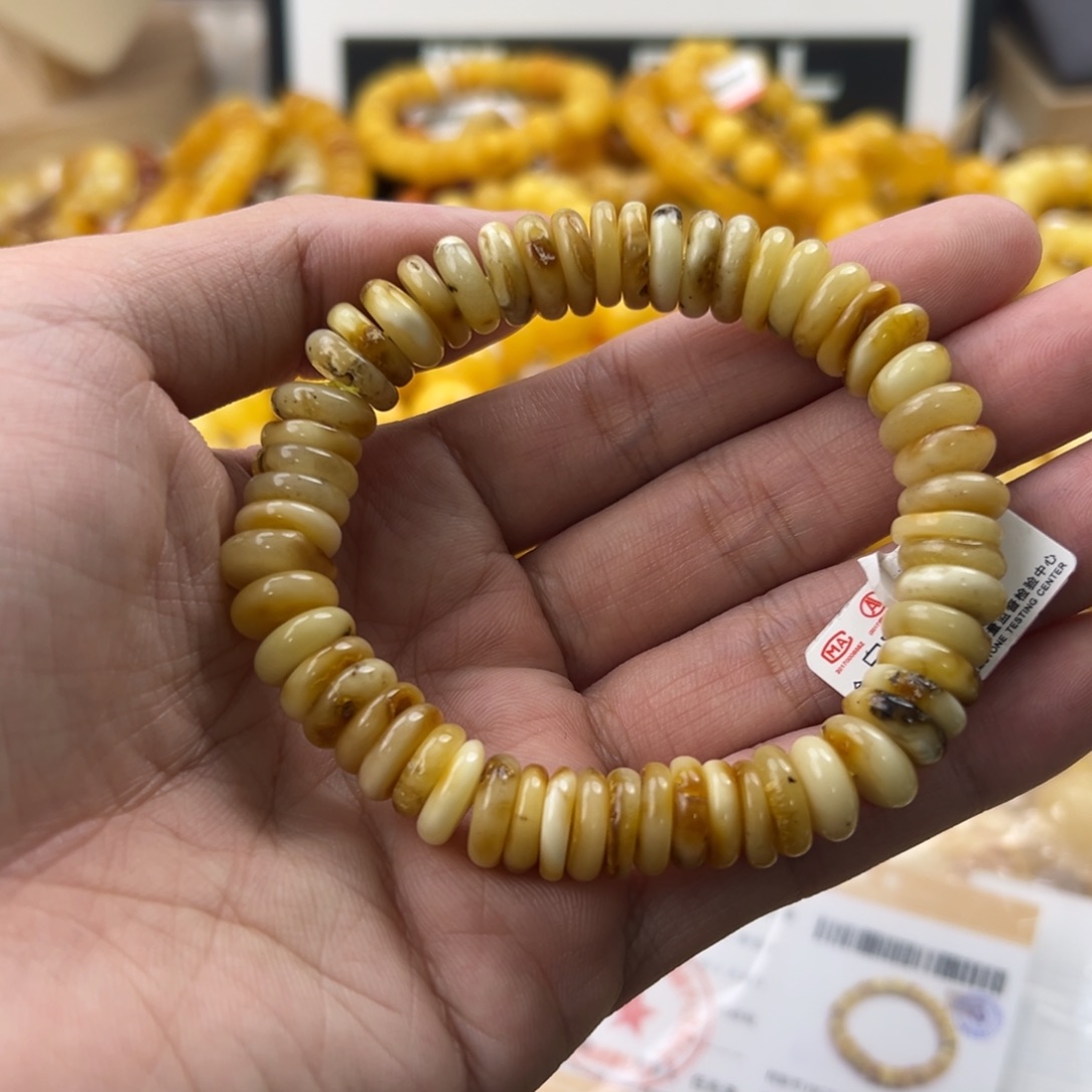 琥珀珠宝奇石未镶嵌
