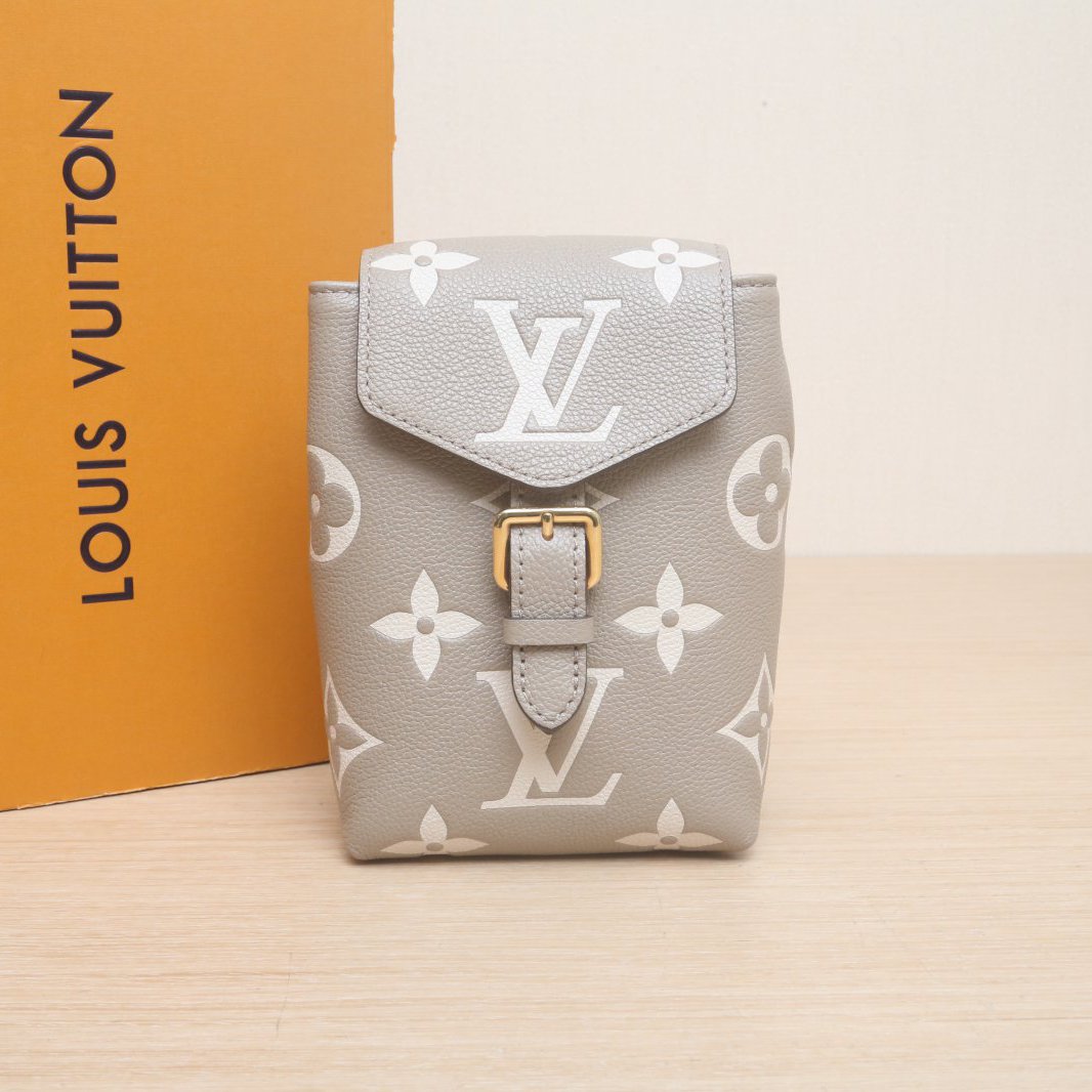 99新 LouisVuitton/路易威登 小花黑黑 Tiny 双肩包 灰色 芯片