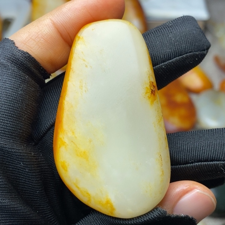 用***3和田玉未镶嵌把件