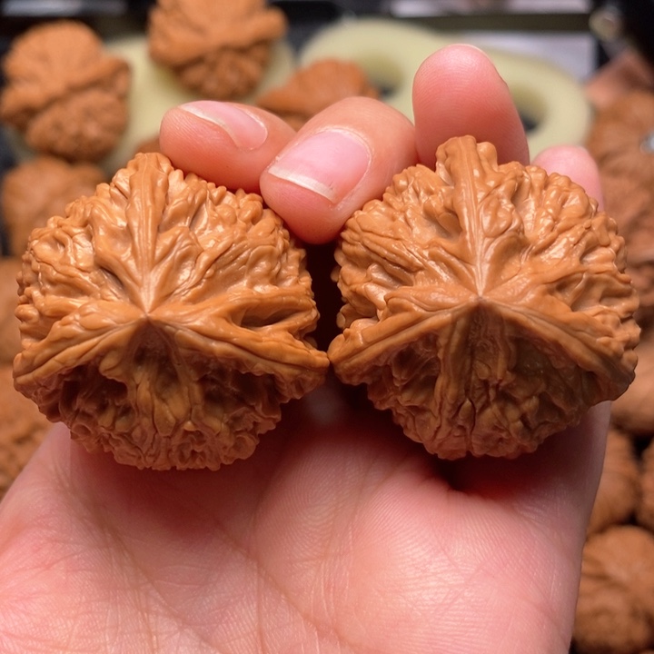 文玩核桃把件文山三菱38