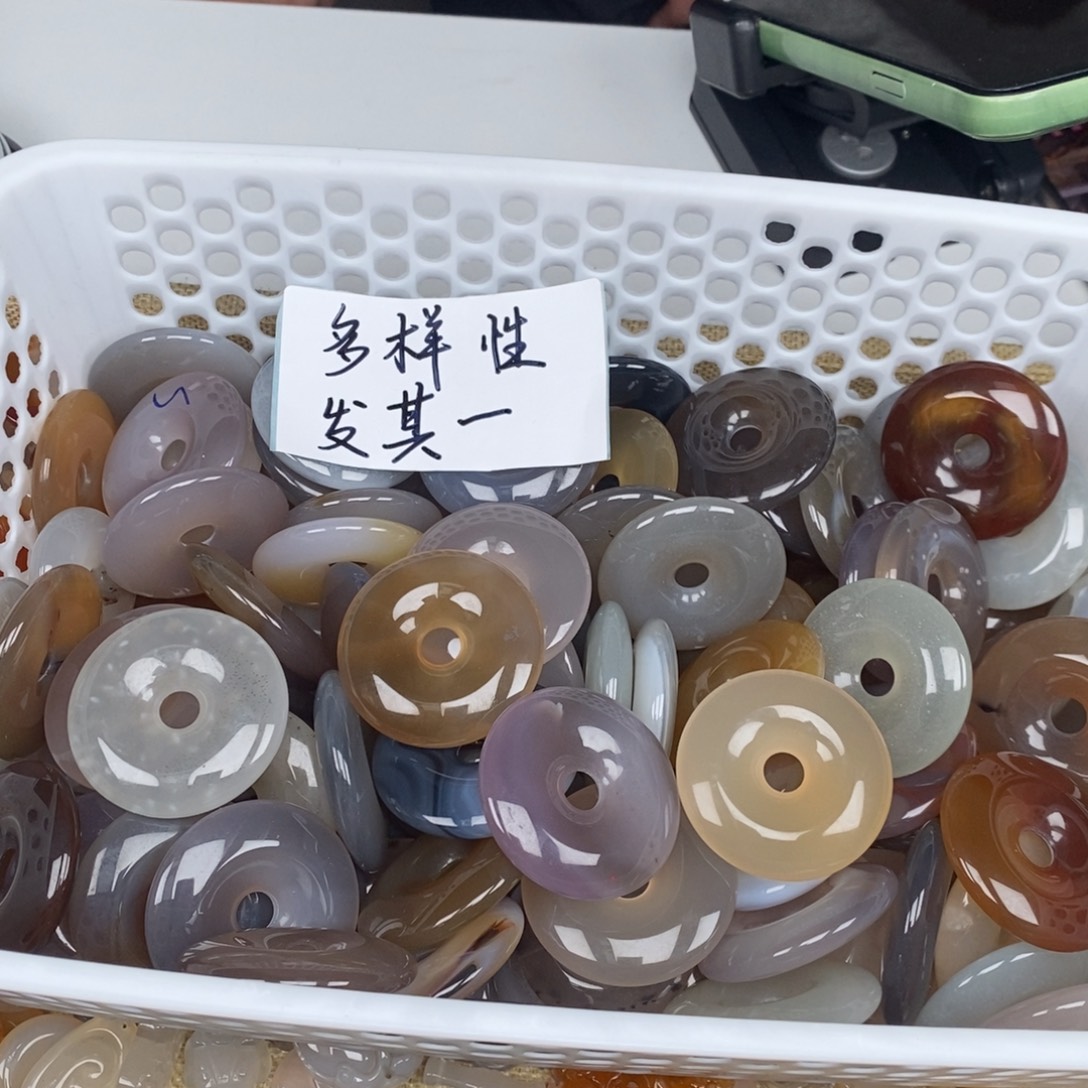 玛瑙/玉髓未镶嵌颈饰