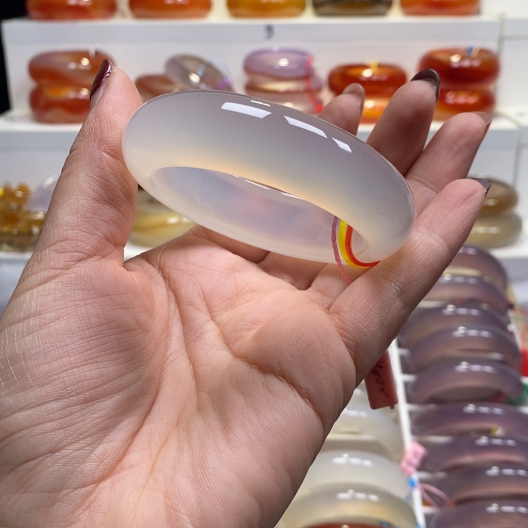 玛瑙/玉髓未镶嵌手镯