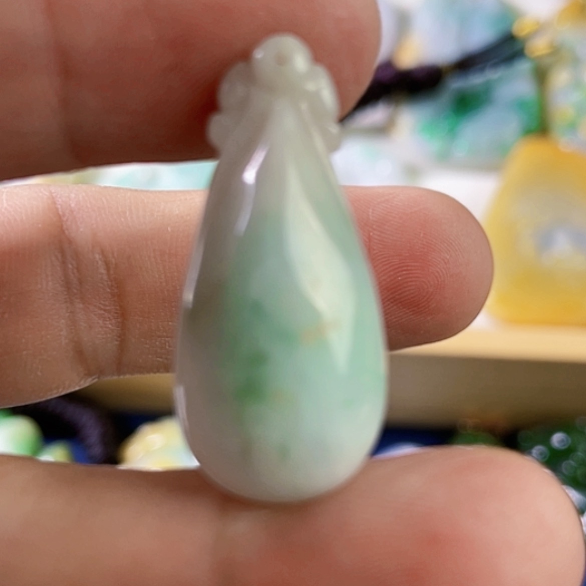 【闪购商品】翡翠未镶嵌颈饰天然翡翠吊坠