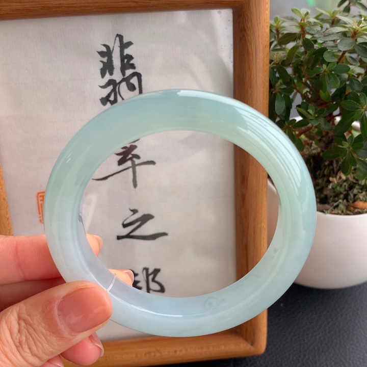 翡翠手镯未镶嵌翡翠手镯55