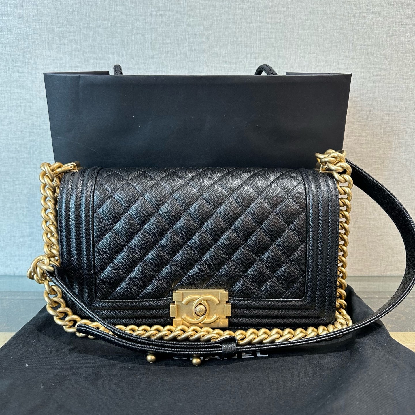 95新 Chanel/香奈儿 黑金鱼子酱Leboy中号斜挎包 11550
