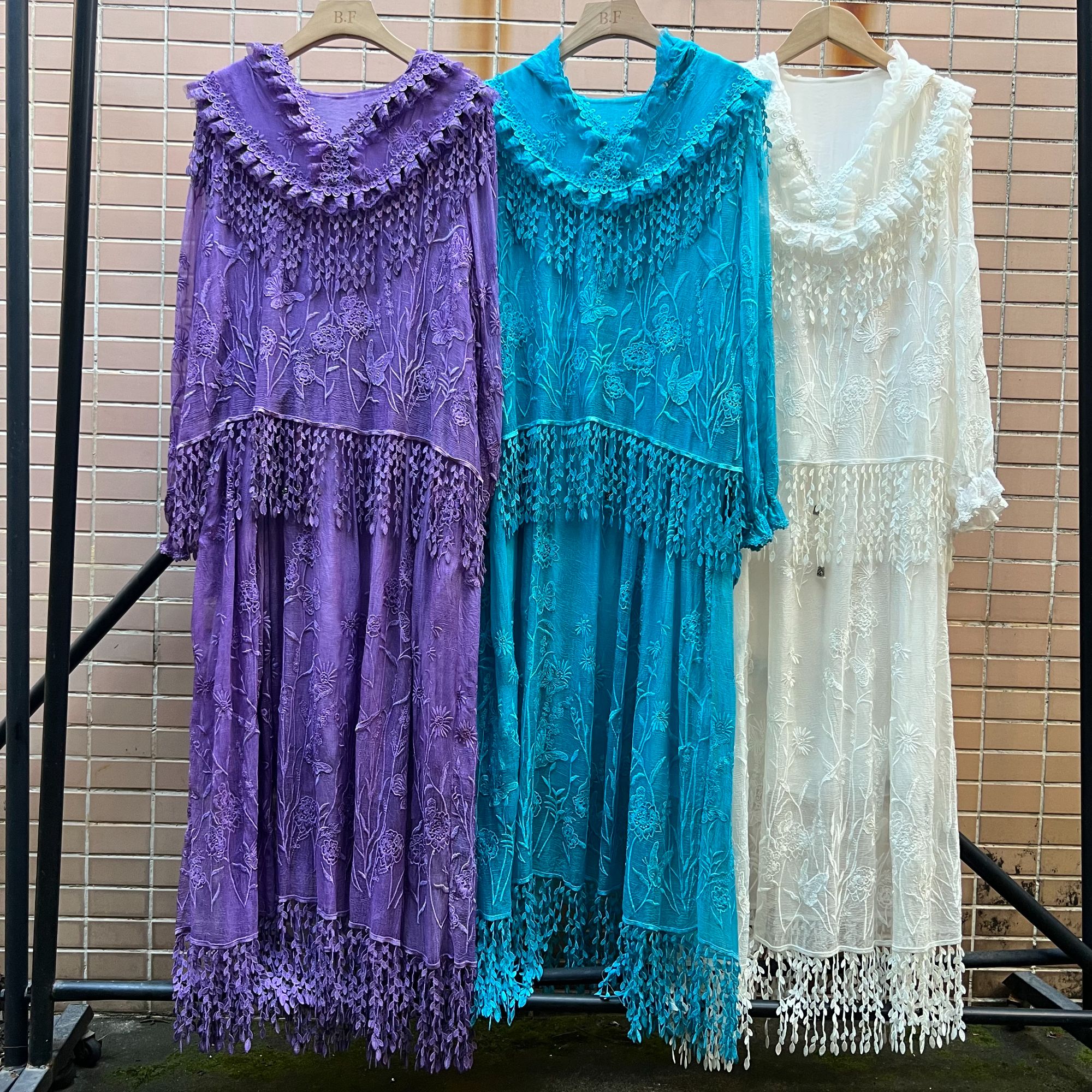 拜占庭的森林刺绣流苏女时尚高端气质宽松连帽显瘦百搭长袖连衣裙