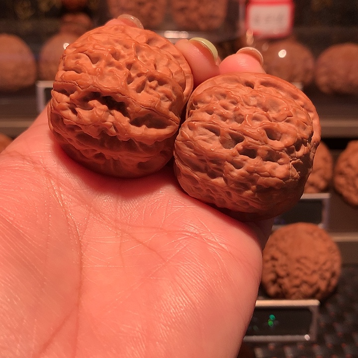 无***偶文玩核桃把件雪狮