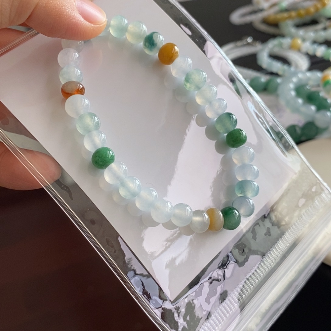 翡翠未镶嵌手链卡6.7