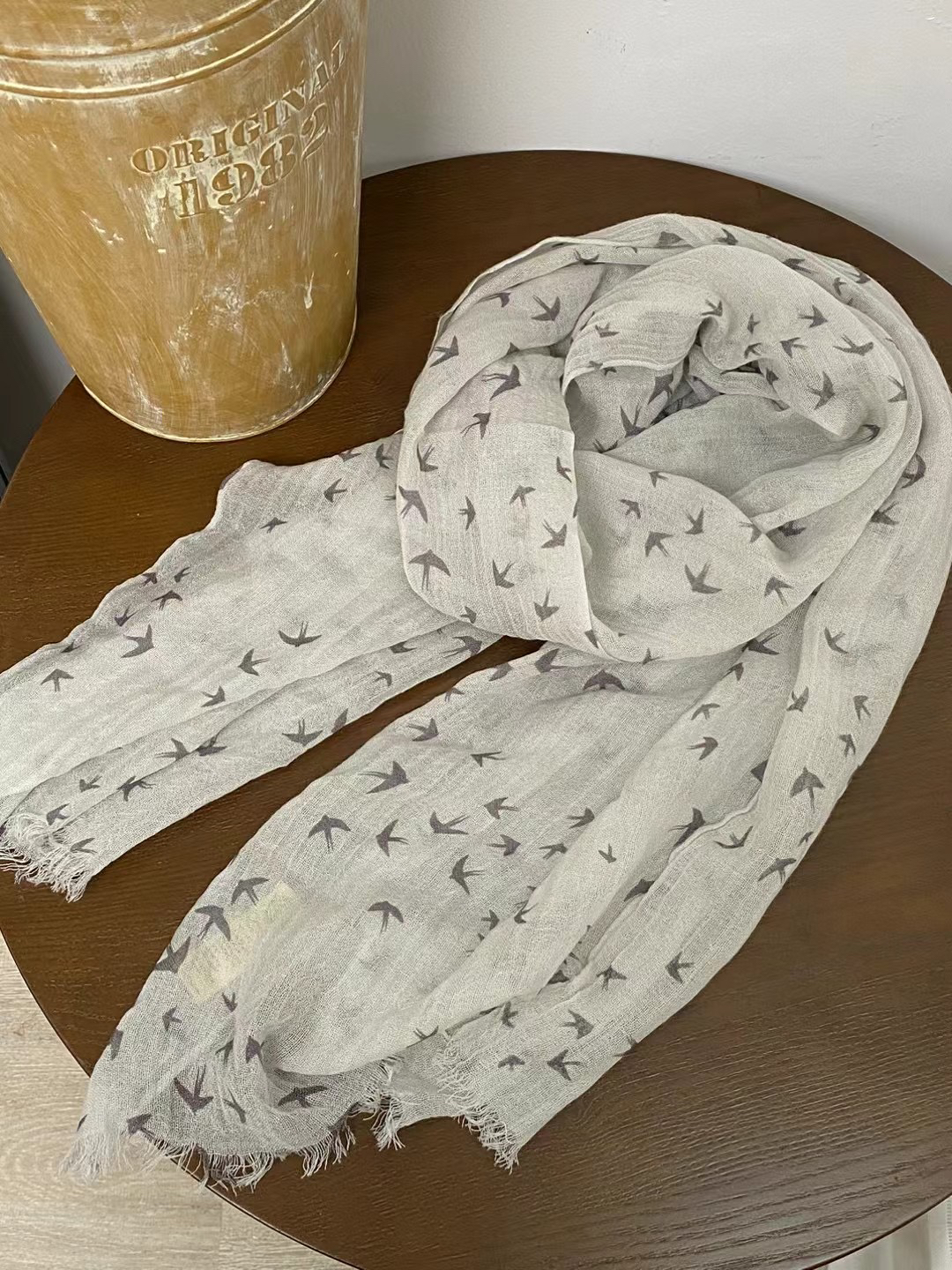 英系肌理感薄围巾～大尺寸可以当披肩