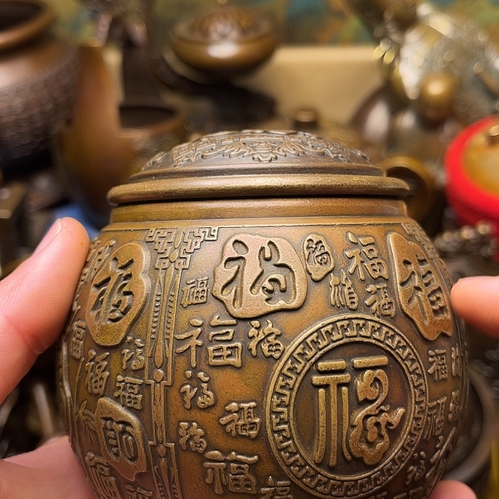 精美铜器批发档口