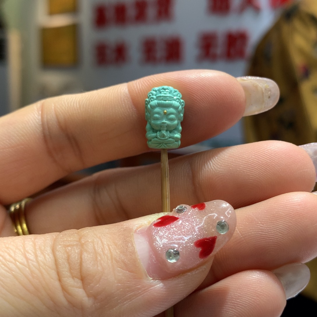 绿松石配饰未镶嵌