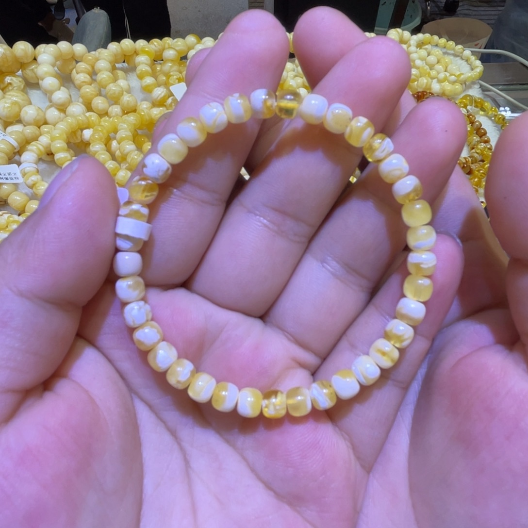 蜜蜡未镶嵌珠宝奇石5瑕疵