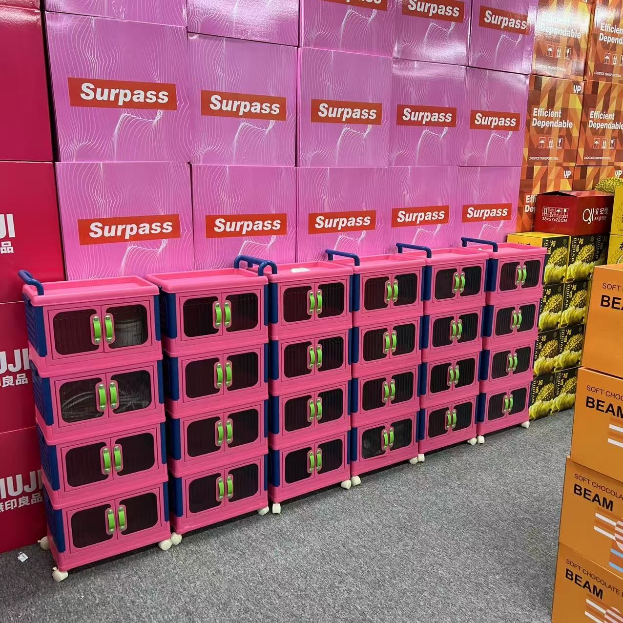 仓库尾货百货毛绒玩偶纸箱【颜色款式随机发】