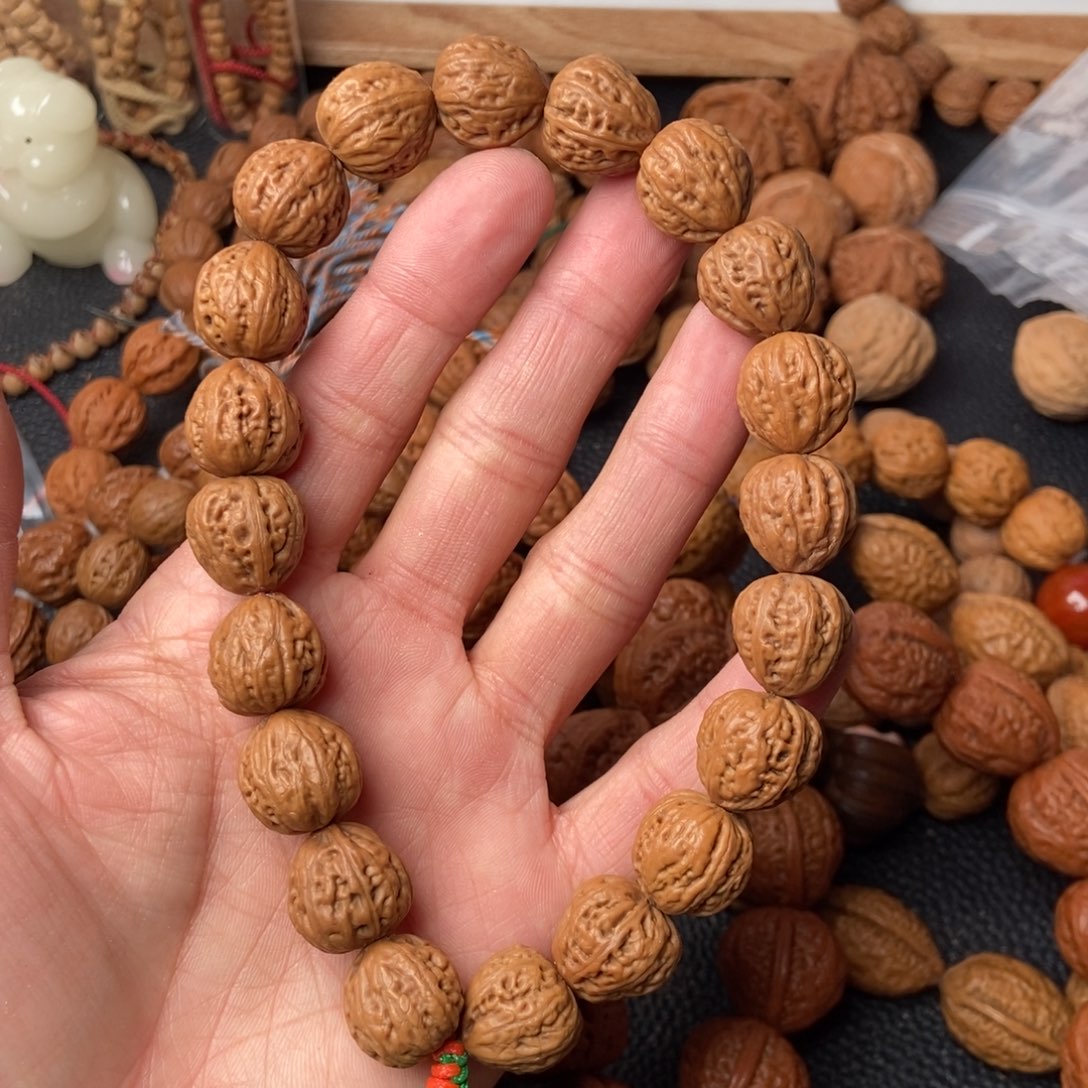 ？野生小秋子核桃水滴改手串