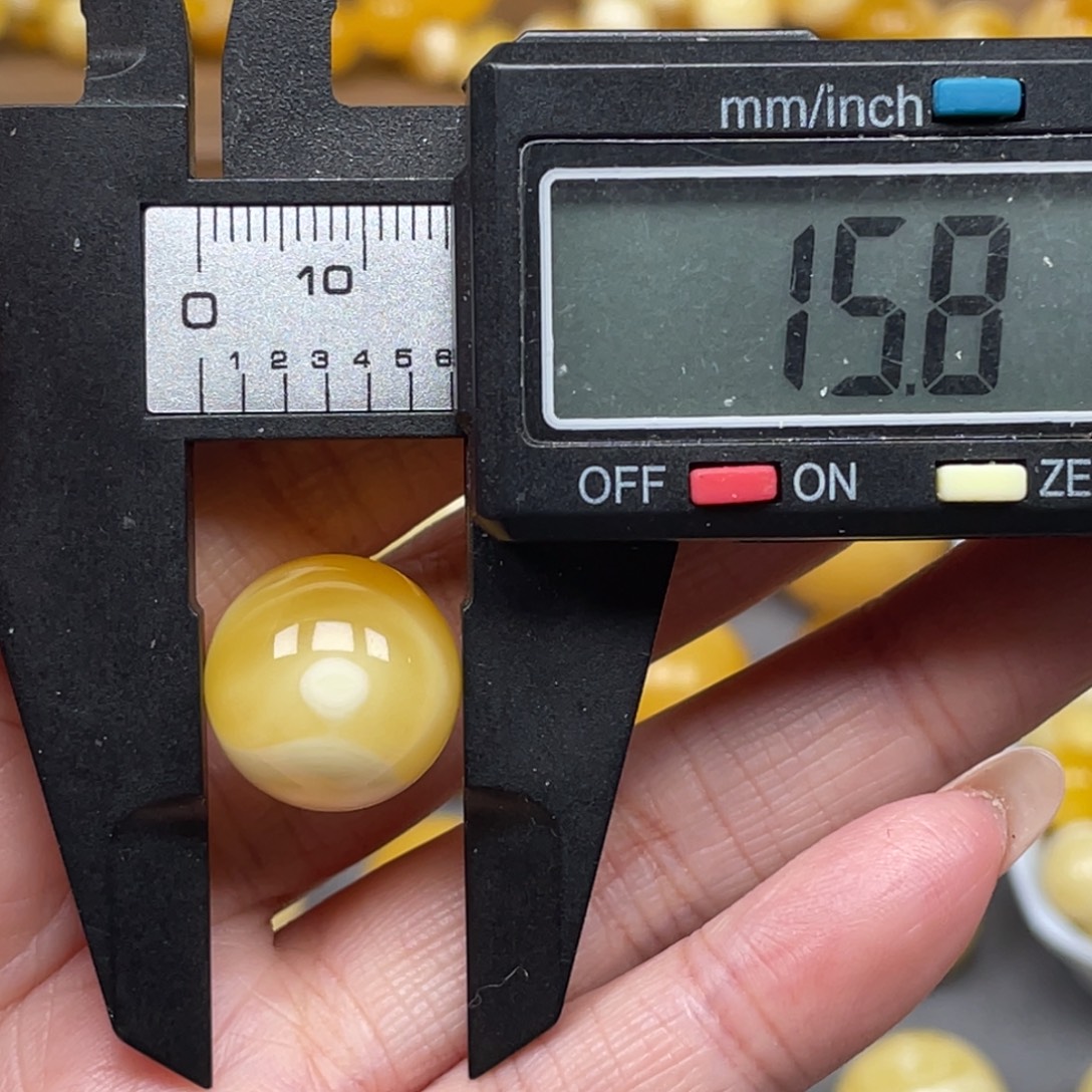 弱***千琥珀未镶嵌裸石天然