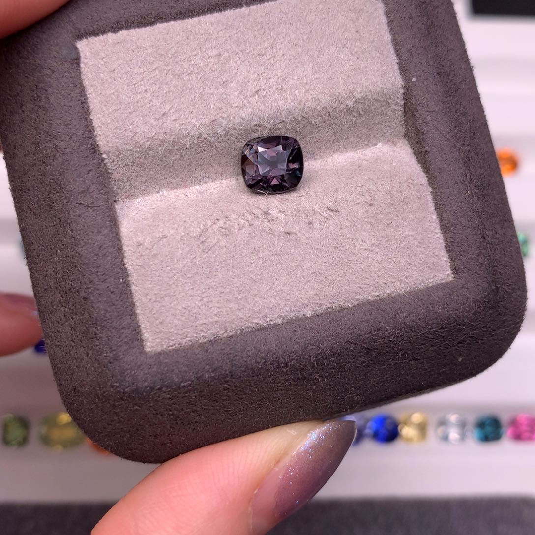 尖晶石裸石未镶嵌1.38克拉