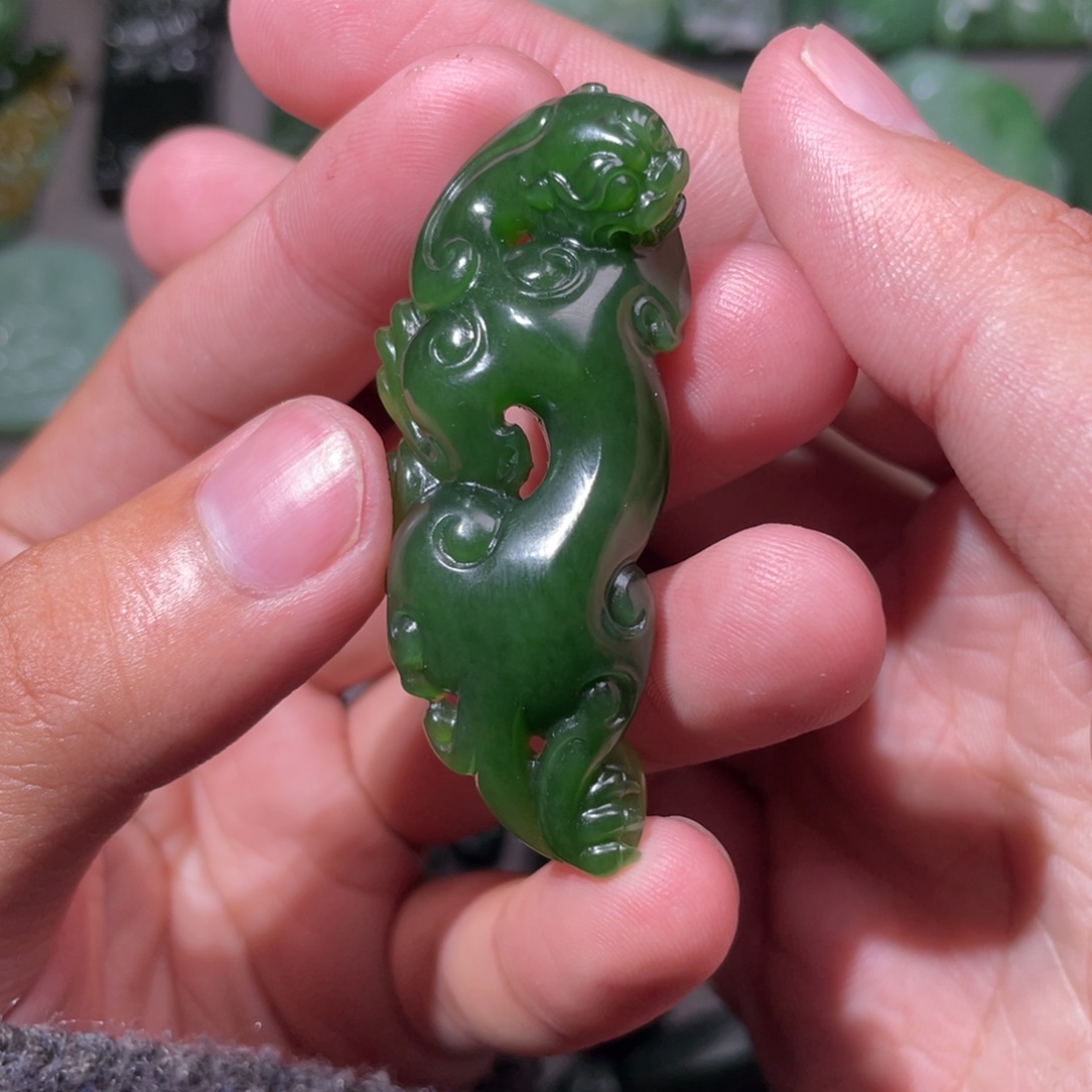 和田玉（碧玉）未镶嵌颈饰