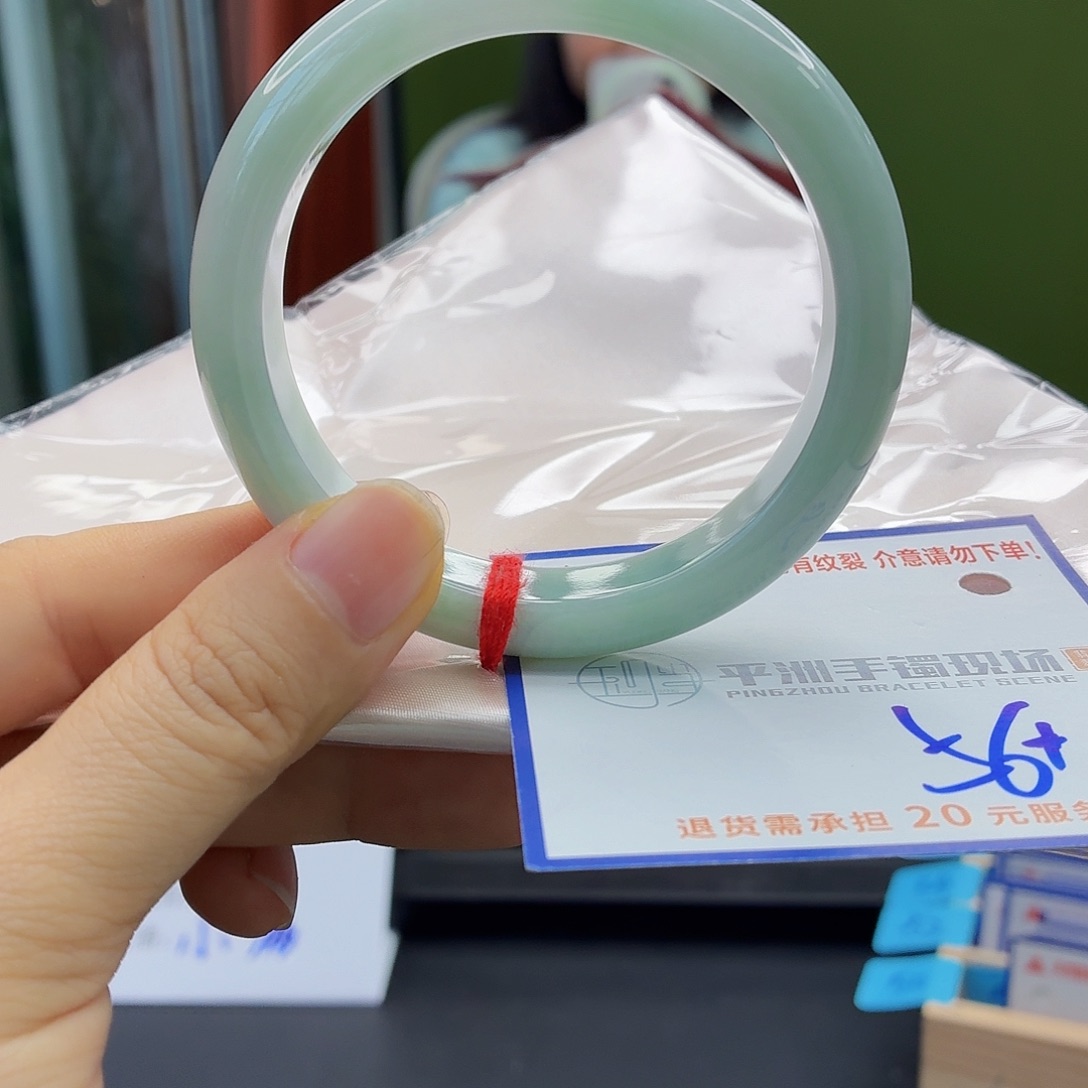 翡翠未镶嵌手镯翡翠